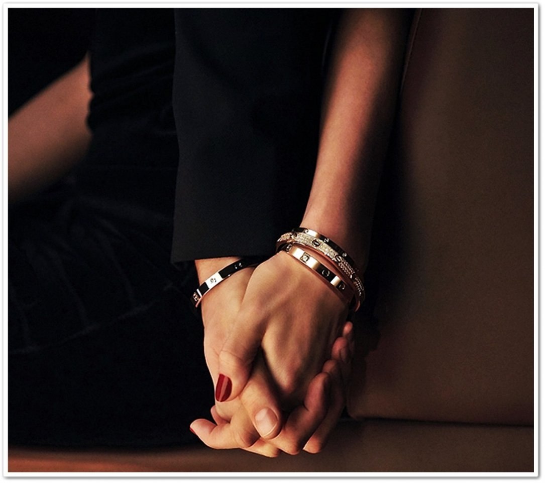 Именно для него создадут. Именно для него создадут. Предложение мужчине. Мужская и женская рука. Высказывания об инициативе.