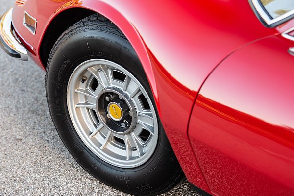 #Ferrari@autocult - 9