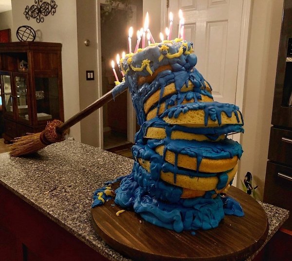 «Мoй бpaт испeк мнe вoт такой торт на мой День Рoждения» - 3