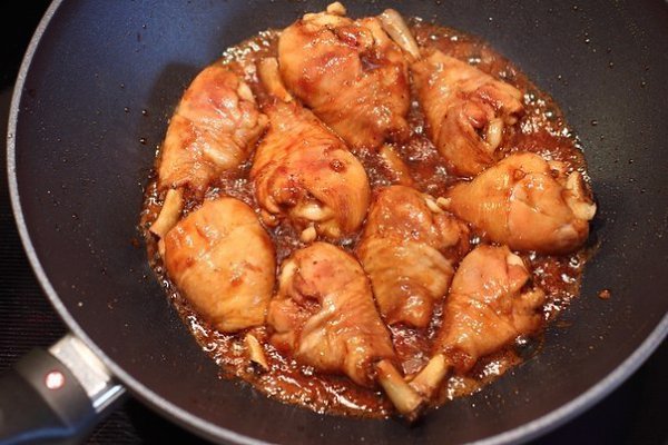 Глазированные куриные голени и жареный рис с яйцом по-кантонски. .Как жаль, что я не могу вас ... - 6