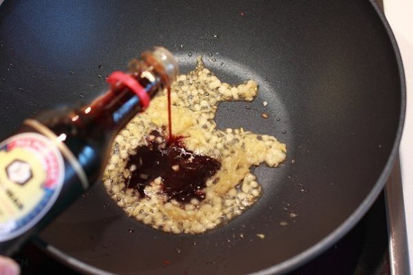 Глазированные куриные голени и жареный рис с яйцом по-кантонски. .Как жаль, что я не могу вас ... - 4