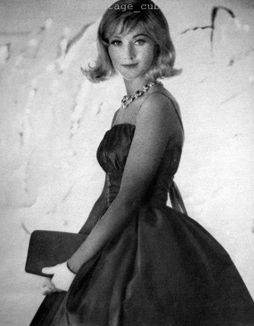 pa Glamour, 1959 . - 3