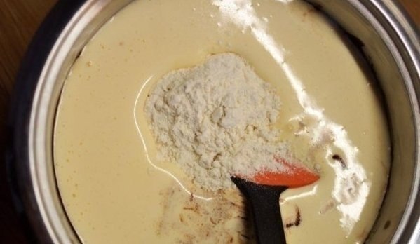 Фондан шоколадный.Ингредиенты:Шоколад темный — 100 гСливочное масло — 100 гЯйца — 2 шт.Сахарная ... - 4