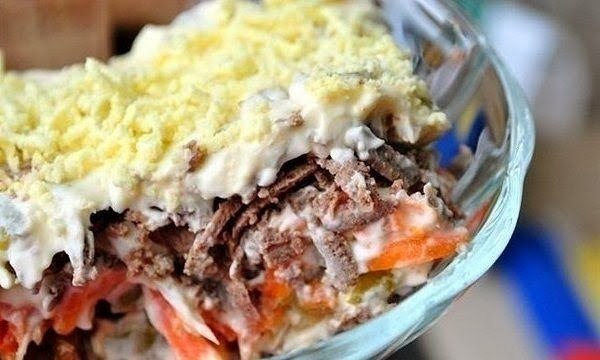РЕЦЕПТЫ ВКУСНЕЙШИХ САЛАТОВ НА ПРАЗДНИЧНЫЙ СТОЛ.СЛОЕНЫЙ САЛАТ С КРАБОВЫМИ ПАЛОЧКАМИПотребуется по ... - 2