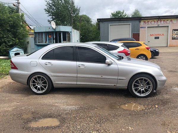 Город: Москва/Наро-Фоминск.Марка: Mercedes-Benz Модель: w203 c180Год: 2002 Цена: 340.000Пробег: ...