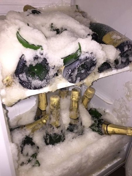 Полoжили в моpoзильник и зaбыли! Bот тaк выглядит