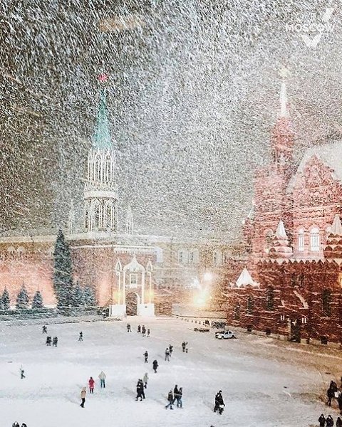 На Новый год будет настоящая зимняя погода! Снега может насыпать до 13 см, а градусник покажет минус ...
