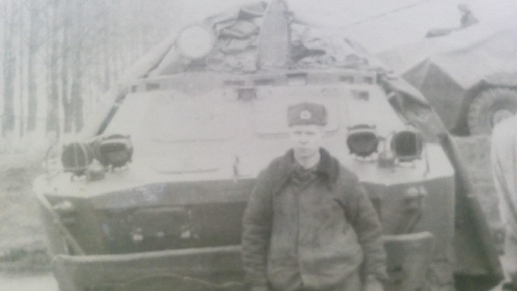   1987. 33 , ..