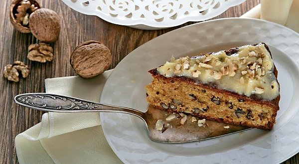 Морковный торт с грецкими орехами и корицей. Лучшее в морковном торте - первая реакция человека, до ...