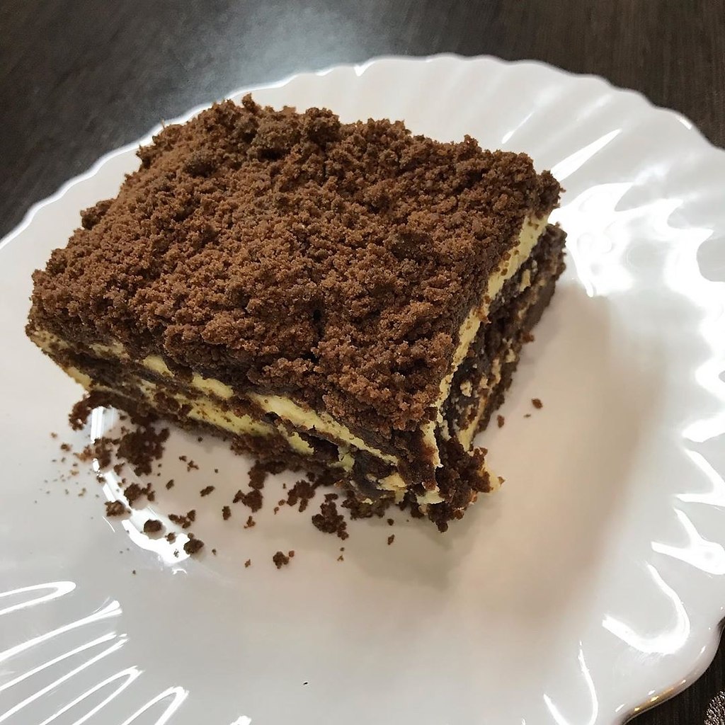 Вкусненькии десертик. Тесто 500 гр муки (можно рисовои) Я пекла с обычнои) 150 гр сахар 50 гр какао ...