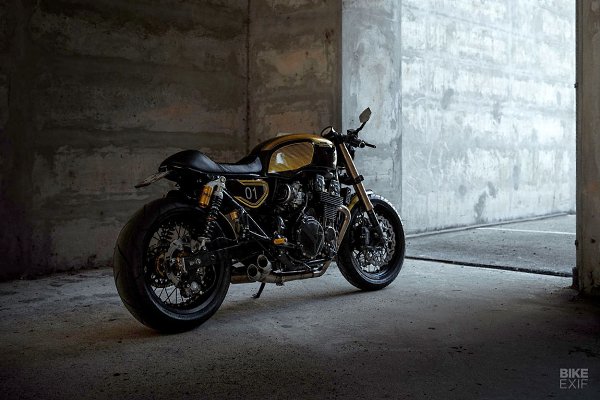 #Honda@autocult - #FYSMmoto - 10