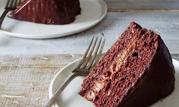Шоколадный торт с шоколадно-тыквенным кремом. Вам потребуется: Для коржей: • 3 чашки (375 г) муки • ...