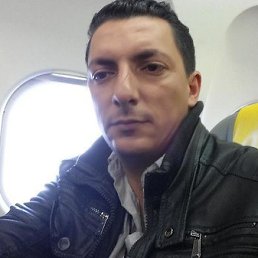 youcef, 42, 