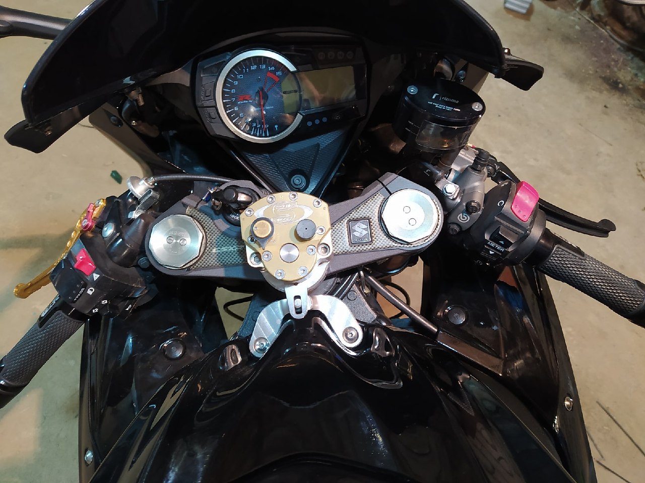    . Suzuki gsx-r 1000 k9 l1   , ... - 6
