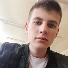Dmitry, 21, 