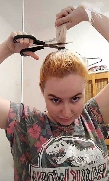 Сожгла волосы многолетним домашним окрашиванием и осветлением, в итоге сбрила эту мочалку... Не ... - 2