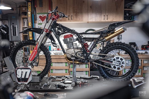 #Honda@autocult - #FYSMmoto - 2