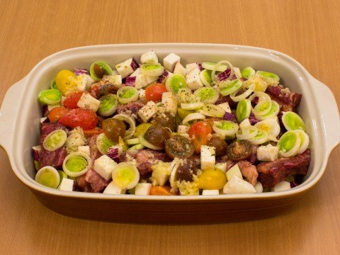 Свиные ребрышки, запеченные с овощами.Ингредиенты:500 г свиных ребрышек (или бараньих, говяжьих)1 кг ... - 10