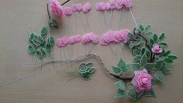 Мини МК по созданию розы из бисера - 4
