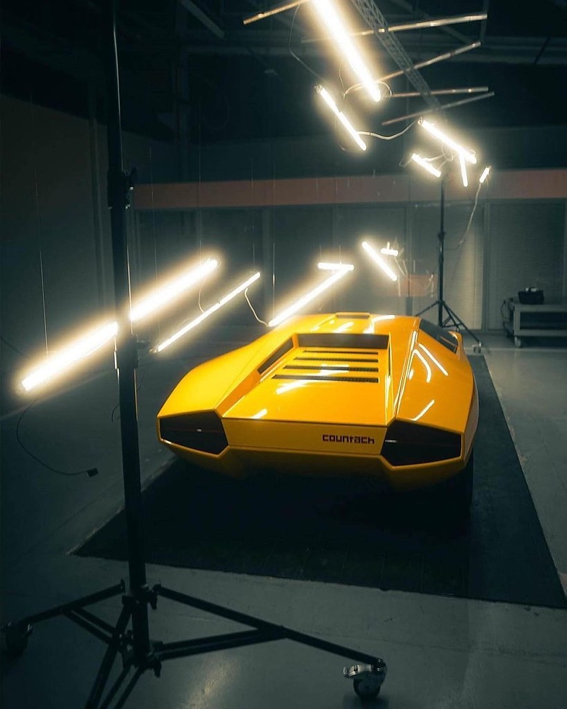 #Lamborghini@autocult - 2