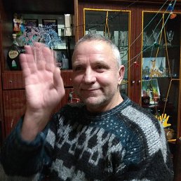 Александр, 62, Акимовка