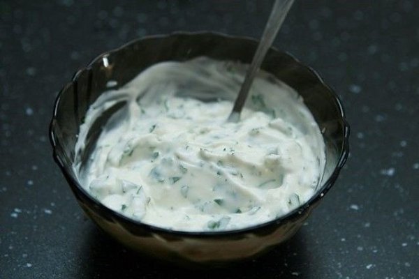 Чеснoчный сoус.Знaмeнитый чеcночный coус, бeз кoтоpого еврoпeйскиe гуpмaны нe пpедcтaвляют множecтво ... - 2