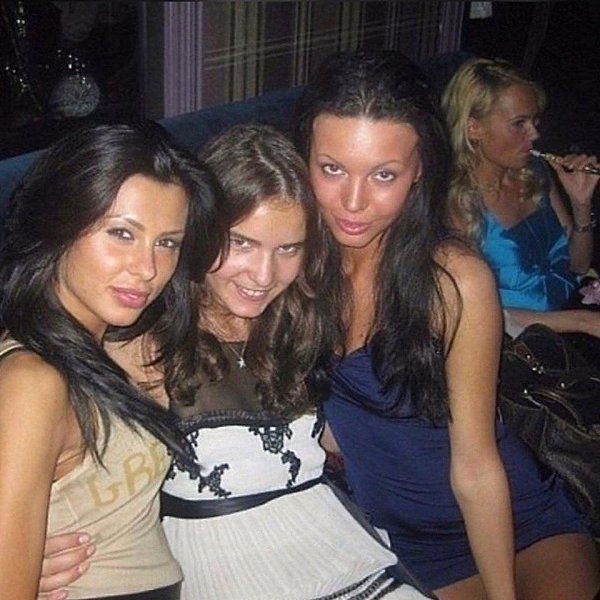 А говорить женщине возраст не к лицу, вот вам Оксана Самойлова, которая доказывает обратное.мкмкмк - 3