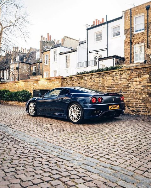 #Ferrari@autocult - 2