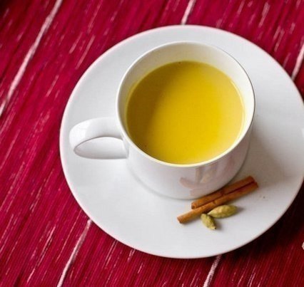 3 РЕЦЕПТА ЦЕЛЕБНЫХ НАПИТКОВ С КУРКУМОЙ. Куркума - это растение семейства Имбирные, происходящее из ...