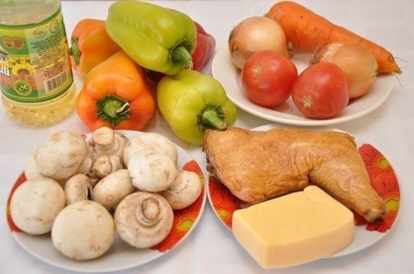 Курица в перце.Ингредиенты:-Болгарский перец (крупный) – 4-5 шт.-Копченый окорочок – 1 шт.-Грибы – ... - 2