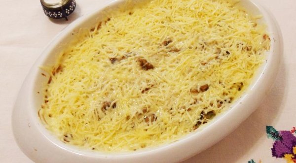 Мясо по-орловски.Ингредиенты:говядина (мякоть) 700 гкартофель 600 гшампиньоны 300 грастительное ... - 10