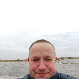 Vytautas, 44, 