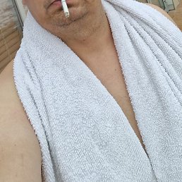 Arturas, , 46 