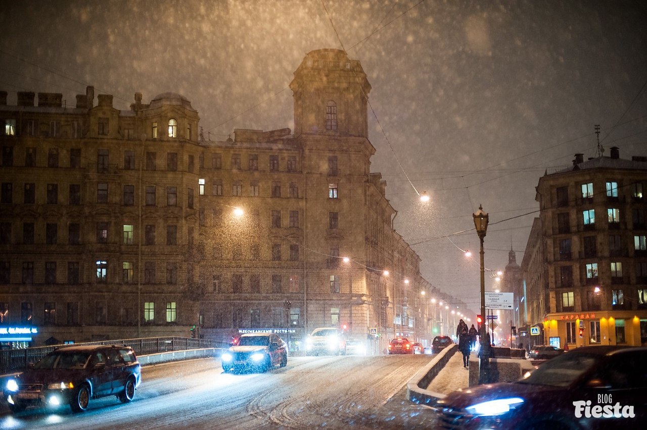 Санкт Петербург снег