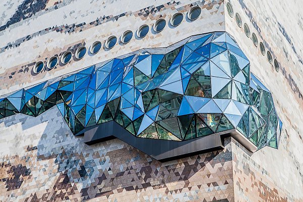 Южна Корея , торговый центр Galleria.Galleria — универмаг премиум класса, построенный в 2020 году в ... - 4