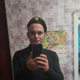 Алексей, 33, Венгерово