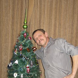 Михаил, 58, Слободской