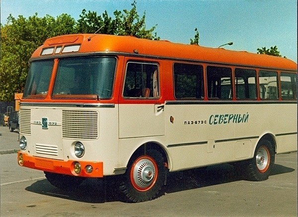 История автобусов ПАЗ.История ПАЗ Павловского автобусного завода началась в 1952 году, когда завод ...