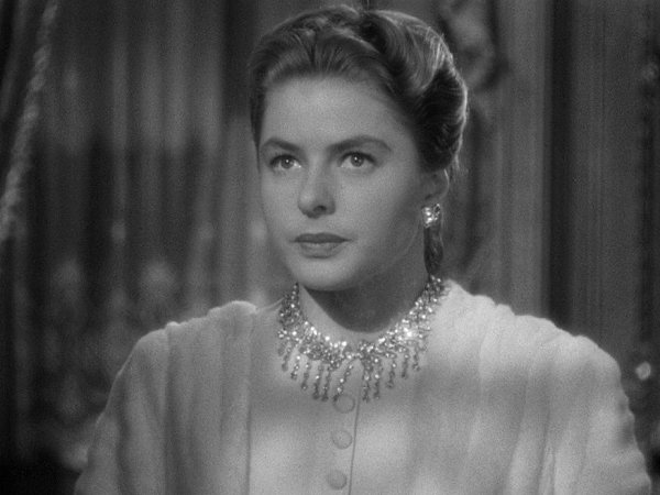 10 ролей Ингрид Бергман: 1. Касабланка / Casablanca — Майкл Кёртиц, 1942 2. Осенняя соната / ... - 8