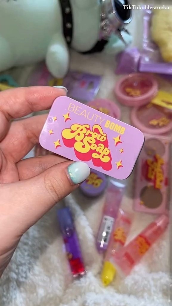 Koa  e e poe, o o ec  oeo a))