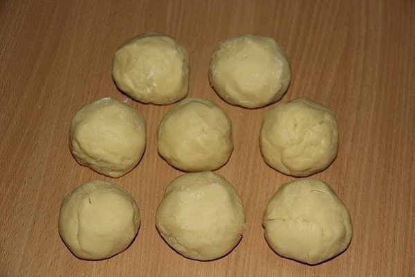 Торт со сгущенкой на сковороде. .Для приготовления нам потребуется: Для коржей: мука - 600 г ... - 2