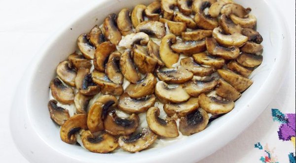 Мясо по-орловски.Ингредиенты:говядина (мякоть) 700 гкартофель 600 гшампиньоны 300 грастительное ... - 8