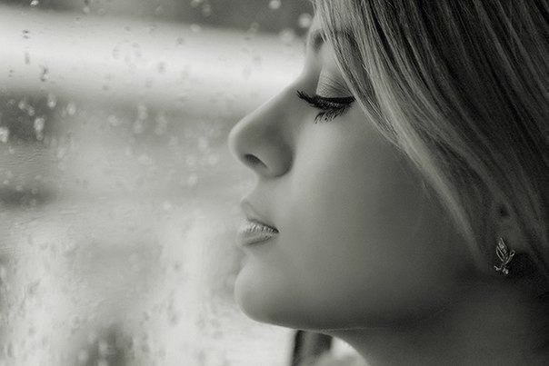 Как много в жизни хочется сказать, Как мало говорим на самом деле. Мы так боимся душу раскрывать, И ...