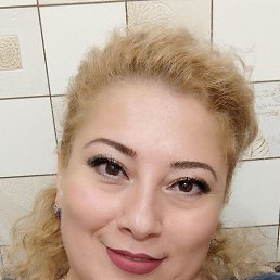 Ellada, 46, 