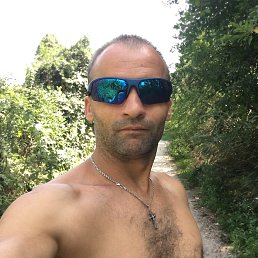 anatoli, 38, 