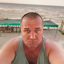 Stanislav, 49, 