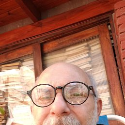 Carlos,  , 60 