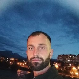 Alik, 34 , 