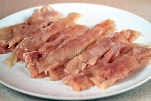 Хрустящие куриные палочки.Ингредиенты:2 больших куриных грудки стакана (65 гр) муки2 яйца1.25 ... - 3