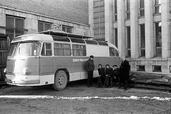 Специализированные автобусы эстонского телевидения на базе РАФ-251 и ЛАЗ-695.